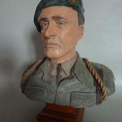 Buste du Commandant Kieffer, polychrome vert