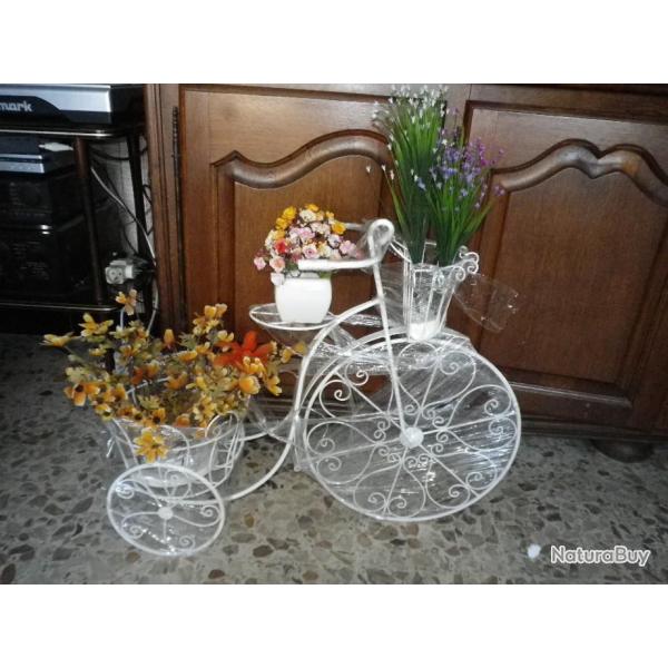 TRICYCLE SUPPORT FLORAL neuf