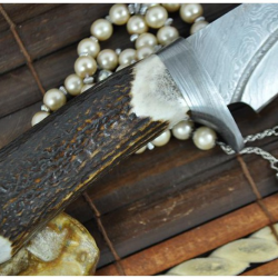 Couteau de chasse Damas et bois de cerf (2)