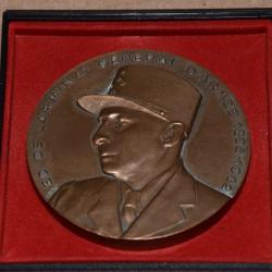 medaille general Edgard de Larminat 1895 - 1962 vendu avec la boite