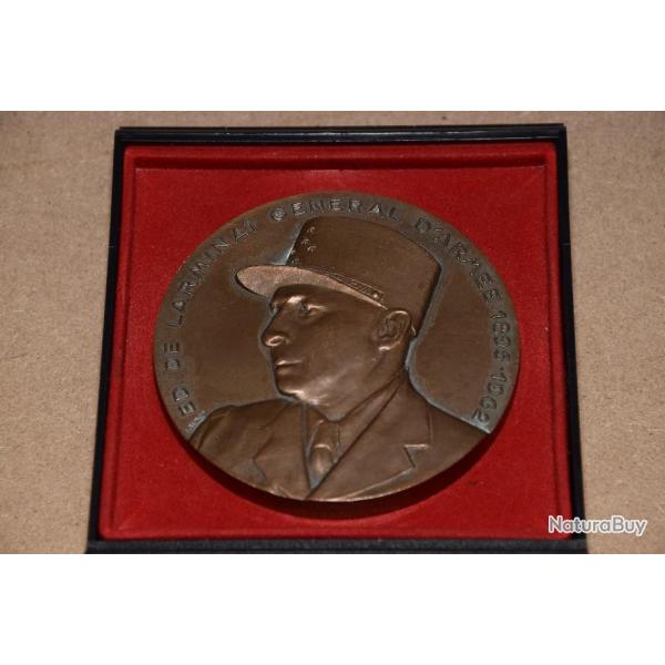medaille general Edgard de Larminat 1895 - 1962 vendu avec la boite
