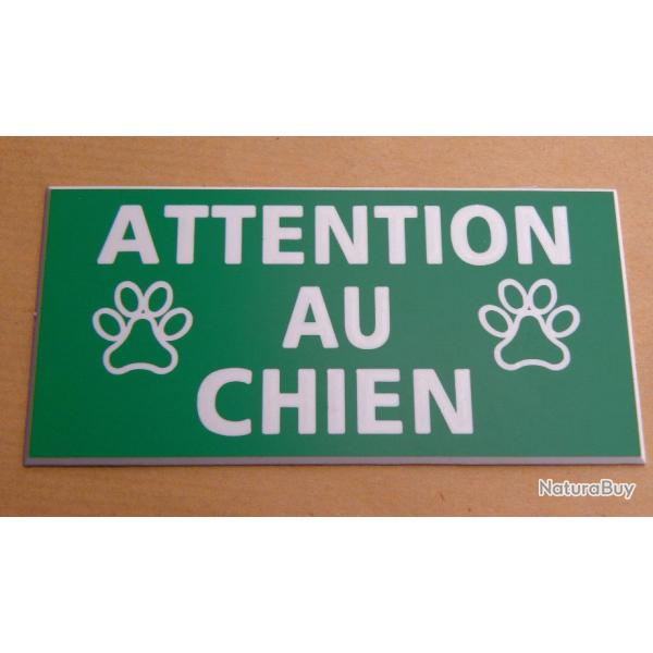 Plaque adhsive "ATTENTION AU CHIEN " format 48 x 100 mm fond VERT