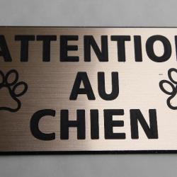Plaque adhésive "ATTENTION AU CHIEN " format 48 x 100 mm fond CUIVRE
