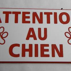panneau "ATTENTION AU CHIEN" format 98 x 200 mm fond BLANC TEXTE ROUGE