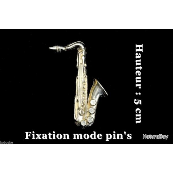 Insigne reprsentant un saxophone (fixation mode pin's)