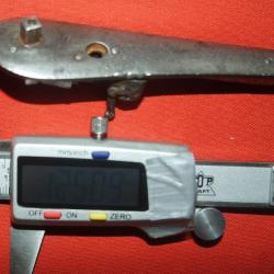 Platine cisel&eacute;e &agrave; un cran  PL46