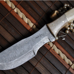 LAME DAMAS - Couteau de chasse traqueur en acier de Damas