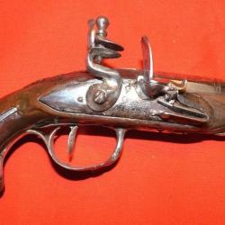 ...Pistolet à silex de Marine 1840 de Jerome Larcher de Nantes   ( Livré par Happy post 15)