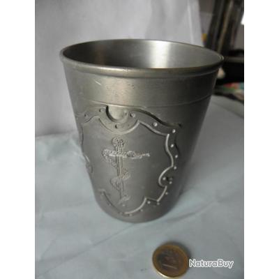4 Gobelets En étain – Motifs Chasse Et Armoiries – Pour Pièces Ou Collection