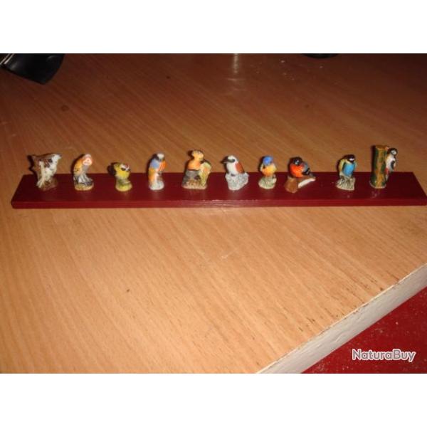 Srie complte 10 fves porcelaine oiseaux neuf