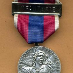 Médaille de la Défense Nationale échelon argent,agrafe INFANTERIE
