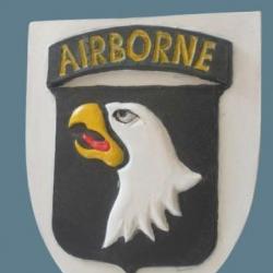 Blason Artisanal de la 101° Airborne ( Polychrome) avec accroche au dos