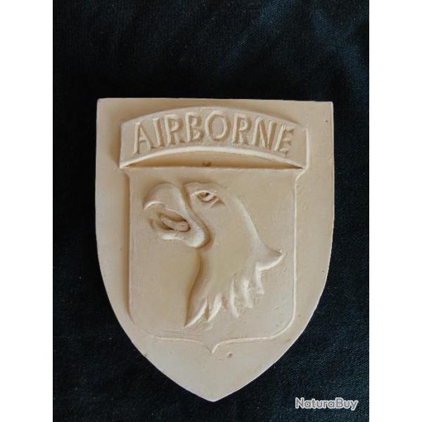Blason 101me Airborne - Couleur terre cuite - avec accroche