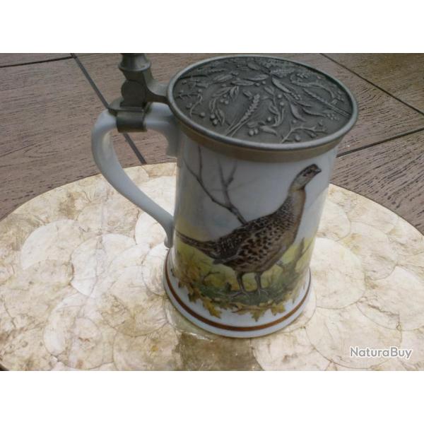 CHOPE PORCELAINE ETAIN  MOTIF CHASSE