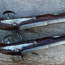 paire de pistolets a silex vers 1750