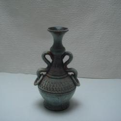 vase en terre cuite hauteur 20cm diametre 10 cm