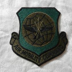 Insigne badge militaire US américain Air Mobility Command