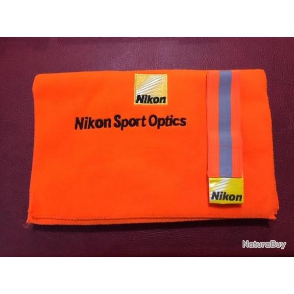 Echarpe Nikon orange avec tour de chapeau