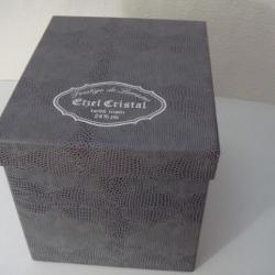 Carafe de Prestige de Lorraine - Etzel Cristal - 24 % Pb Entièrement taillée à la main hauteur 28 cm