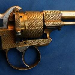 revolvers a broches 9mm ( bronze) avec & boite de munition
