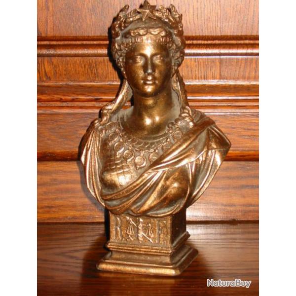 Buste de Marianne  toile faon bronze