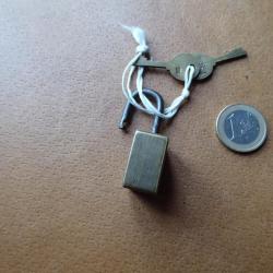 cadenas laiton avec deux clées