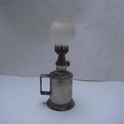 lampe a pigeon ancien  hauteur 24 cm largeur 8,5 cm