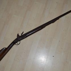 FUSIL DE CHASSE A SILEX XVIII ° SIECLE-CROSSE PIED DE VACHE-CANON POINCON & SIGNE L&M -VERS 1750