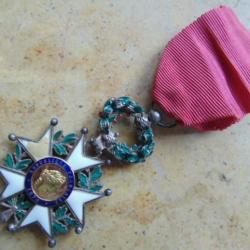médaille CHEVALIER ORDRE LEGION D'HONNEUR IIIe REPUBLIQUE croix bijoutier très travaillée