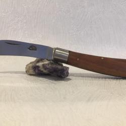 Couteau Serpette motif hérisson , manche bois palissandre et lame droite.