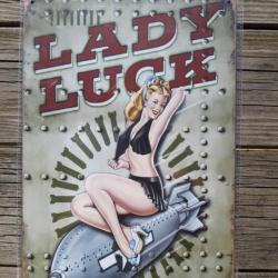 PLAQUE METAL PROPAGANDE U.S. "LADY LUCK"