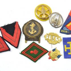 Lot insignes et patchs militaires, scout, légion étrangère, classe 1945 (Indochine)...