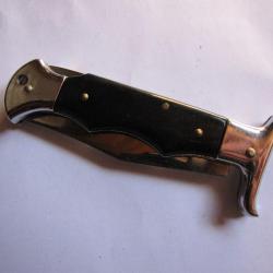 Couteau pliant  neuf(M45)