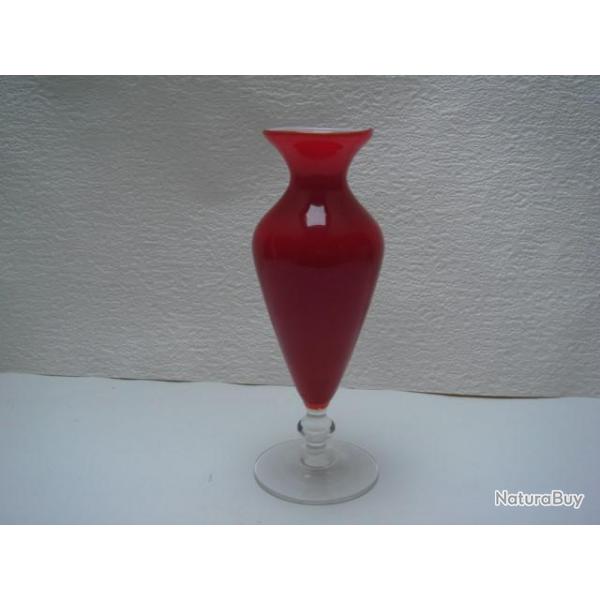 vase opaline rouge hauteur 18 cm