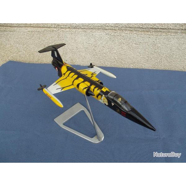 Trs belle maquette tout mtal d'exposition Lockheed F-104 Starfighter
