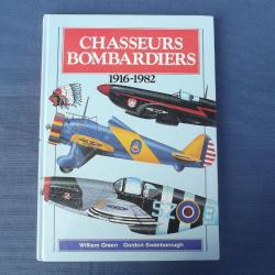 Livre Chasseurs bombardiers par William Green & Gordon Swanborough