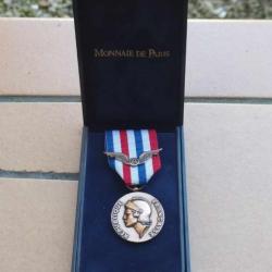 MEDAILLE DE L AÉRONAUTIQUE  MONNAIES DE PARIS  AVEC SA BOITE