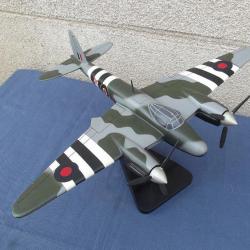 Très belle maquette d'exposition bois De Havilland Mosquito mkIV