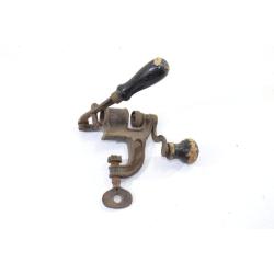 ANCIEN SERTISSEUR CARTOUCHE à broche; marque MHB: chasse EUR 10,00 - FR