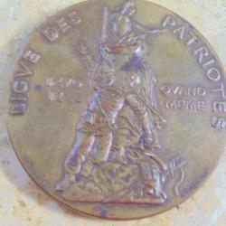 ligue patriotes bronze 5.8cm  qui vive France commémo  guerre 1870 daté 1882 épais 0.5 cm politique
