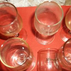 6 anciennes verres a Cognac " BISQUIT"