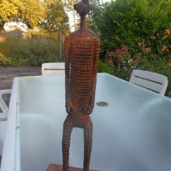 GUERRIER : ANCIENNE (MAIS TRES MODERNE) STATUE GUERRIER EN BRONZE