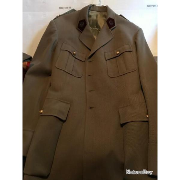 veste d'uniforme, kpi ,calot de lieutenant mdecin post ww2 fabrication tailleur