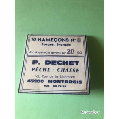 Lot D’anciennes Poches De Pêche : Hameçons, Fil Et Accessoires