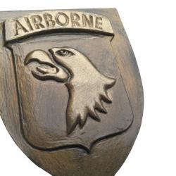 Blason Artisanal représentant l'emblème de la 101° Airborne  ( Finition bronze )