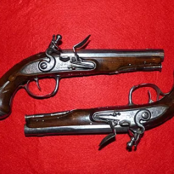 Paire de pistolets XVIIIéme SIGNES