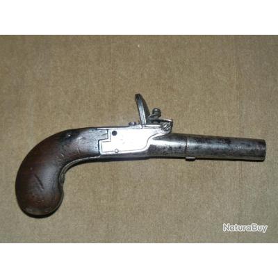 Grand pistolet d'arçon à silex marqué LE ROUX A SEVILLE période 18eme