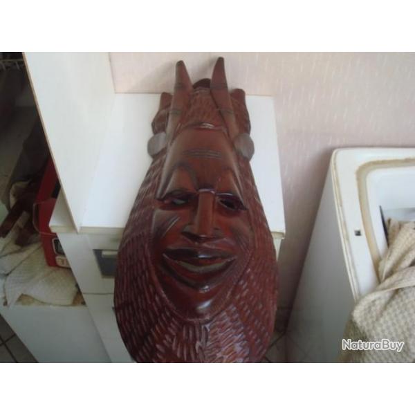 ancien masque africain longueur 58 cm 2,50 kg