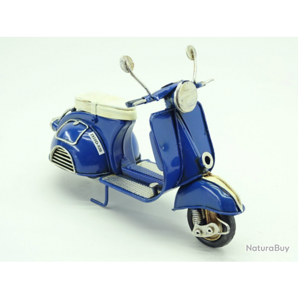 SCOOTER en mtal Taille: 17.5*7*11.5 cms