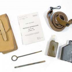 Kit complet de nettoyage avec chargette pour Mat 49 avec pochette cuir état neuf